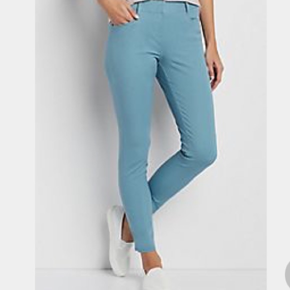 Lot of 4 Maurice’s skinny stretch dress pants - Picture 3 of 4